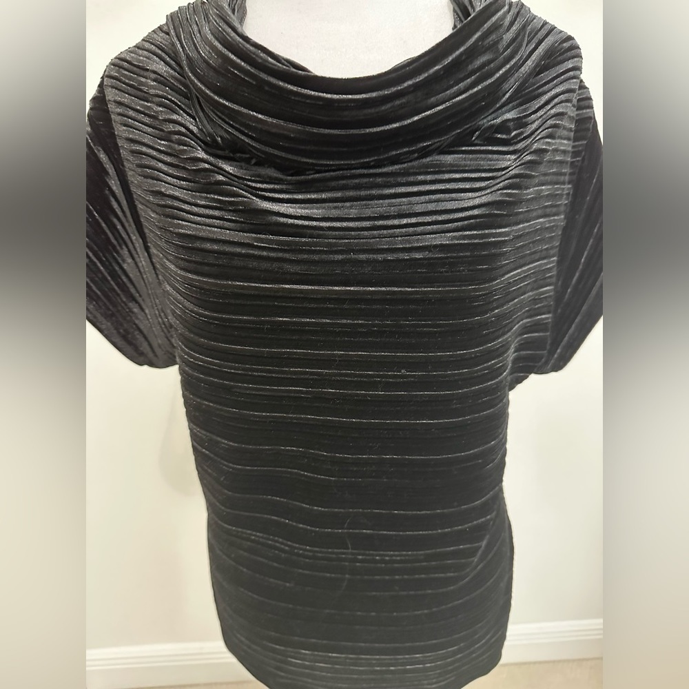 Ronen Chen, Top Featuring Waterfall Neck and Cap Sleeves, Size 4, Made in Israel